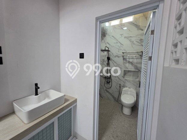 Rumah Modern 3 KT di Puri Anjasmoro Semarang Semi Furnished Rumah Modern 3 KT di Puri Anjasmoro Semarang Semi Furnished