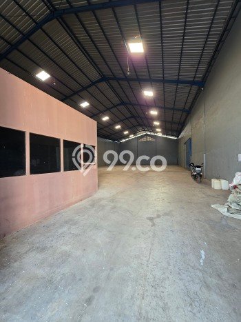 Unit Gudang Tersedia di Banjardowo Spesifikasi LB 1800m2 Unit Gudang Tersedia di Banjardowo Spesifikasi LB 1800m2