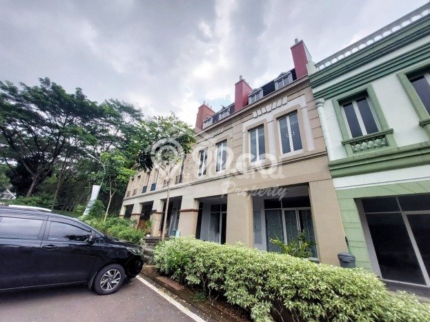 Lokasi Strategis! Dijual Ruko Bisnis di Tembalang, Semarang Kondisi Bagus Lokasi Strategis! Dijual Ruko Bisnis di Tembalang, Semarang Kondisi Bagus