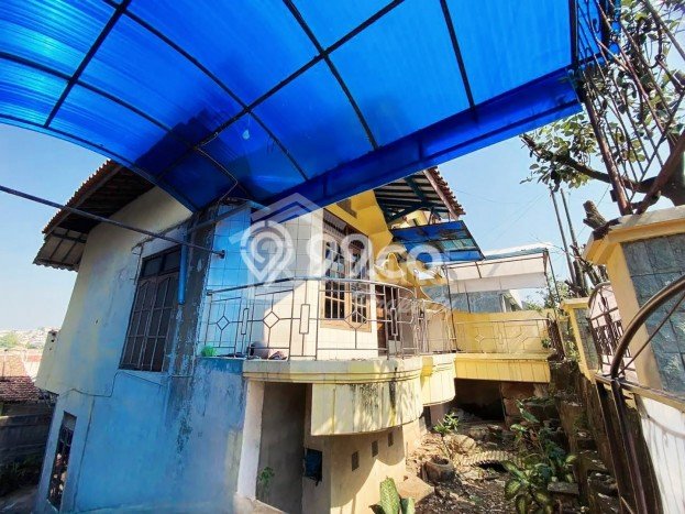 For Sale Rumah 4 Kamar Lokasi Strategis Bagus dan Strategis di Semarang Barat For Sale Rumah 4 Kamar Lokasi Strategis Bagus dan Strategis di Semarang Barat