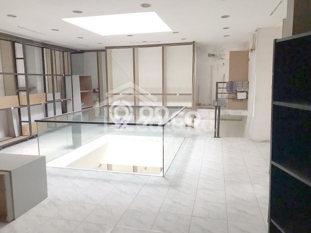 Lokasi Strategis! Dijual Ruko Bisnis di Semarang Tengah, Semarang Kondisi Baik Lokasi Strategis! Dijual Ruko Bisnis di Semarang Tengah, Semarang Kondisi Baik