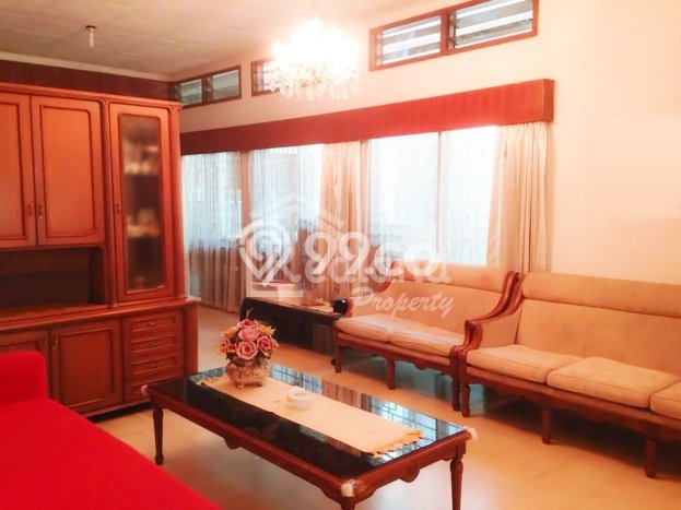 Rumah Elit Modern Siap Huni di Cikini Jakarta Pusat Rumah Elit Modern Siap Huni di Cikini Jakarta Pusat