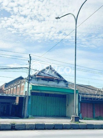 Area Ramai! Komersial Dijual di Wonosalam untuk Bisnis Luas Bangunan 526m2 Area Ramai! Komersial Dijual di Wonosalam untuk Bisnis Luas Bangunan 526m2