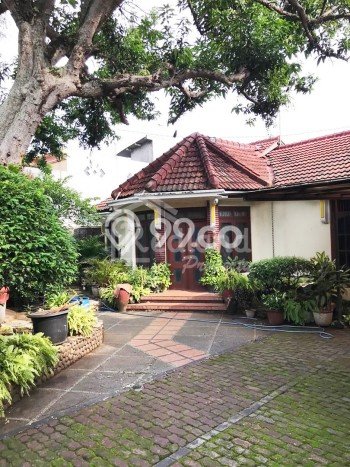 SPECIAL PRICE! Rumah Strategis di Tembalang, LT 596m² Bangunan 350m² SPECIAL PRICE! Rumah Strategis di Tembalang, LT 596m² Bangunan 350m²