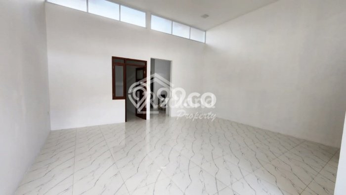 Rumah Bagus kawasan Karangayu, Semarang, Luas 93m² Bangunan 60m² DIJUAL CEPAT! Rumah Bagus kawasan Karangayu, Semarang, Luas 93m² Bangunan 60m² DIJUAL CEPAT!