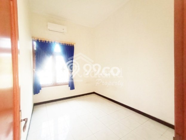 Rumah area Banyumanik, 1 KM, Design Modern, LT 300m2m² Bangunan 120m2m² Rumah area Banyumanik, 1 KM, Design Modern, LT 300m2m² Bangunan 120m2m²