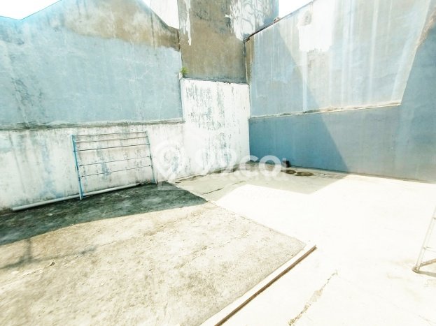 Rumah area Banyumanik, 1 KM, Design Modern, LT 300m2m² Bangunan 120m2m² Rumah area Banyumanik, 1 KM, Design Modern, LT 300m2m² Bangunan 120m2m²