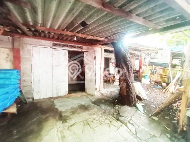 Lahan Dijual Lokasi Semarang Barat, Semarang dengan Luas Tanah 276m2 dan Status - Lahan Dijual Lokasi Semarang Barat, Semarang dengan Luas Tanah 276m2 dan Status -