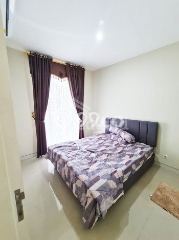 Rumah Exclusive 7 KT 7 KM di Kawasan Asri Tembalang, Semarang Rumah Exclusive 7 KT 7 KM di Kawasan Asri Tembalang, Semarang