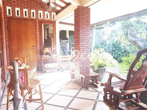 SPECIAL PRICE! Rumah Strategis di Tembalang, LT 596m² Bangunan 350m² SPECIAL PRICE! Rumah Strategis di Tembalang, LT 596m² Bangunan 350m²