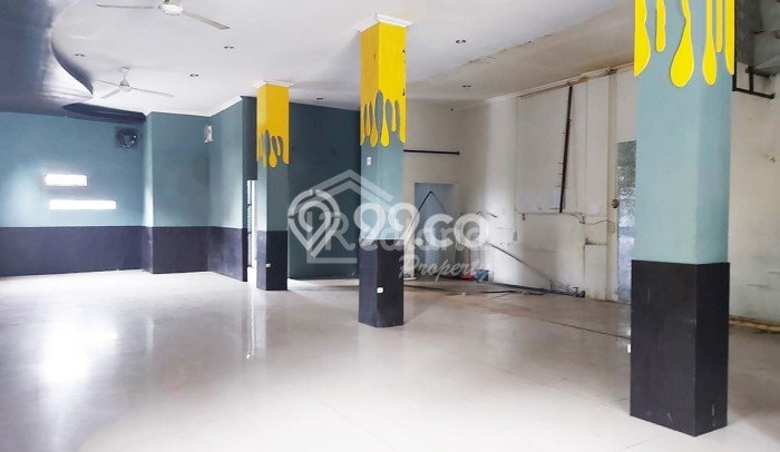 Ruko disewakan di Gayamsari Semarang dengan luas bangunan 216m2 Ruko disewakan di Gayamsari Semarang dengan luas bangunan 216m2