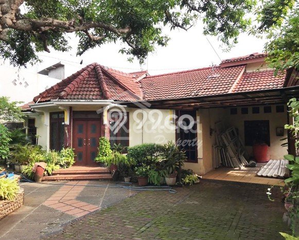 SPECIAL PRICE! Rumah Strategis di Tembalang, LT 596m² Bangunan 350m² SPECIAL PRICE! Rumah Strategis di Tembalang, LT 596m² Bangunan 350m²