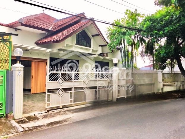 Siap Huni Rumah Mewah 3 Kamar di Candisari Dekat ke Mana Saja Siap Huni Rumah Mewah 3 Kamar di Candisari Dekat ke Mana Saja