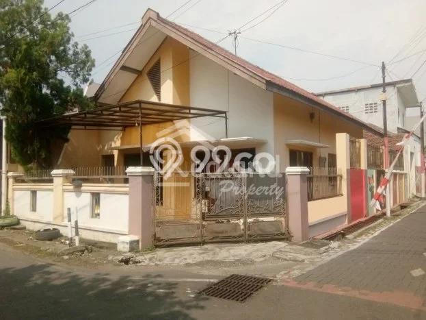 Rumah di Miroto, Ready, 5 KT, Dekat Miroto, Semarang, Semarang, Luas 180m² Bangunan 150m² Rumah di Miroto, Ready, 5 KT, Dekat Miroto, Semarang, Semarang, Luas 180m² Bangunan 150m²