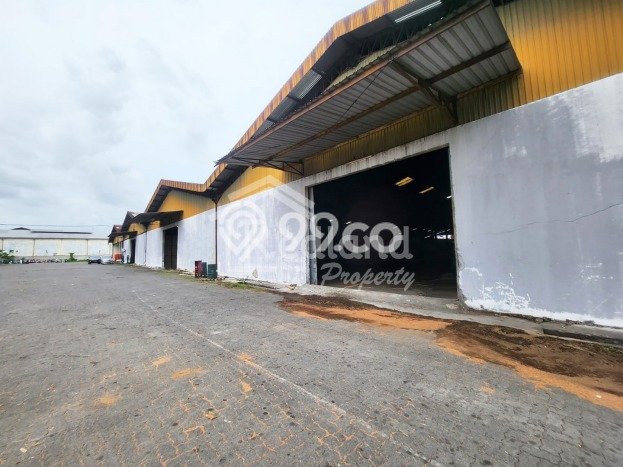 SENTRA BISNIS! Gudang di Genuk, Luas 5520m², Lokasi Premium SENTRA BISNIS! Gudang di Genuk, Luas 5520m², Lokasi Premium