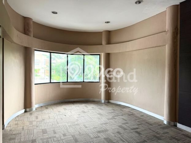 Komersial Disewa di Semarang Tengah, Semarang, LT 603m2 / LB 600m2 Komersial Disewa di Semarang Tengah, Semarang, LT 603m2 / LB 600m2