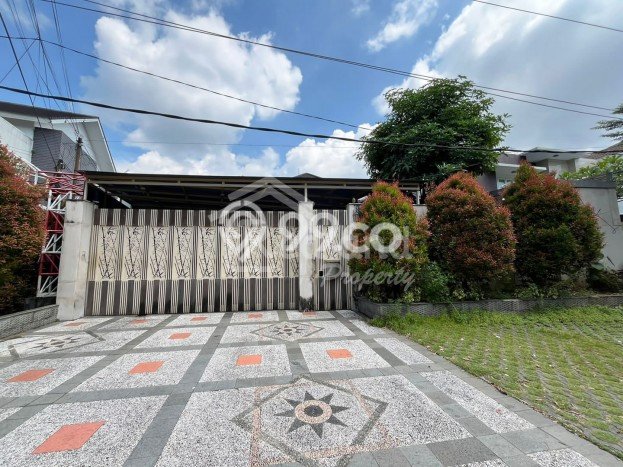 Hunian Eksklusif Dijual LT 608m2 di Gajah Mungkur, Semarang Hunian Eksklusif Dijual LT 608m2 di Gajah Mungkur, Semarang