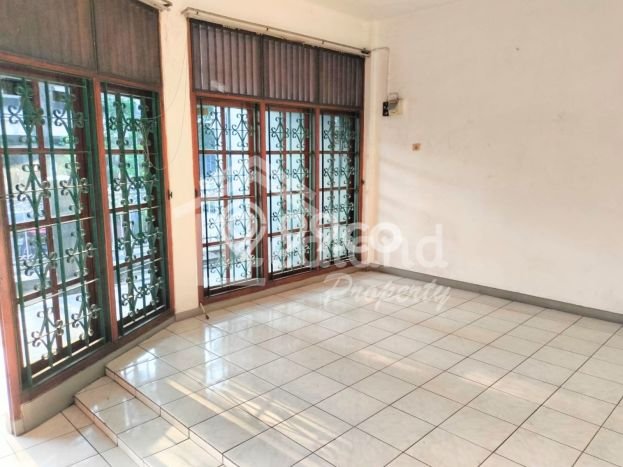 Dijual Hunian Rumah Terawat 4 KT di Krapyak, Semarang Dijual Hunian Rumah Terawat 4 KT di Krapyak, Semarang
