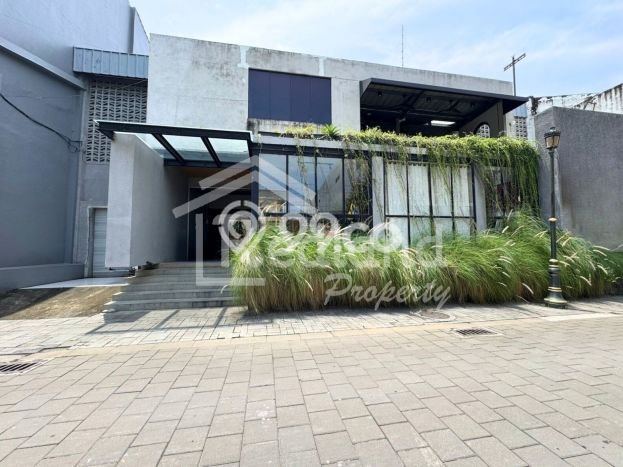 Dijual Komersial di Semarang Utara Semarang LT 813m2 / LB 900m2 Dijual Komersial di Semarang Utara Semarang LT 813m2 / LB 900m2