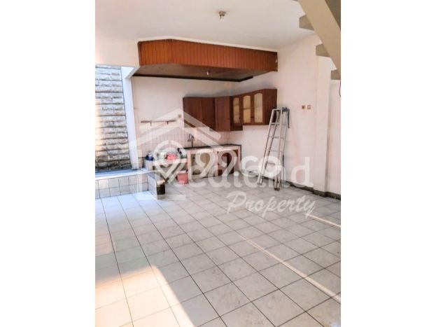 Dijual Hunian Rumah Terawat 4 KT di Krapyak, Semarang Dijual Hunian Rumah Terawat 4 KT di Krapyak, Semarang
