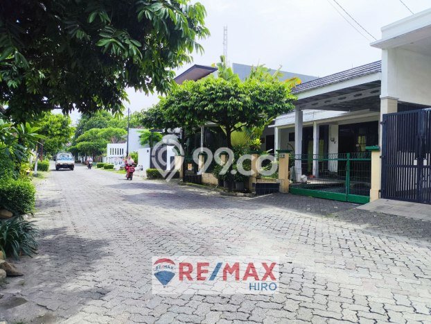 Rumah Luxury Modern Tanpa Renovasi di Kemang Pratama Bekasi Rumah Luxury Modern Tanpa Renovasi di Kemang Pratama Bekasi
