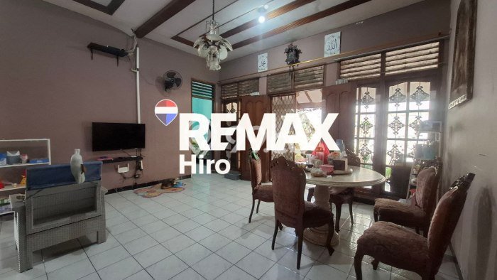 Jual Rumah Mewah Elegan Dengan View Eksklusif di Jaka Setia, Bekasi Jual Rumah Mewah Elegan Dengan View Eksklusif di Jaka Setia, Bekasi