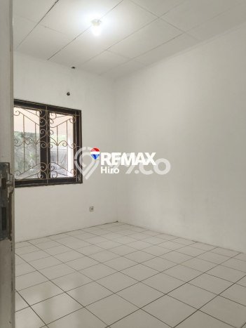 Rumah di , Ready, 3 KM, Akses Bekasi, Bekasi, LT 216m2m² Bangunan 175m2m² Rumah di , Ready, 3 KM, Akses Bekasi, Bekasi, LT 216m2m² Bangunan 175m2m²