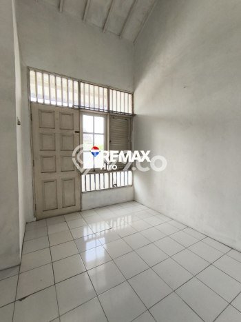 Rumah di , Ready, 3 KM, Akses Bekasi, Bekasi, LT 216m2m² Bangunan 175m2m² Rumah di , Ready, 3 KM, Akses Bekasi, Bekasi, LT 216m2m² Bangunan 175m2m²