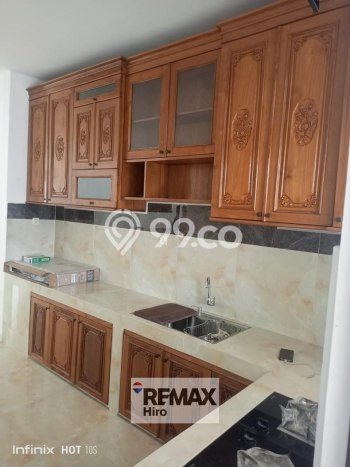 Ready to Use! Premium House LT 315m2 Desain Elegan di Kemang Pratama Ready to Use! Premium House LT 315m2 Desain Elegan di Kemang Pratama