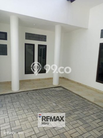 Ready to Use! Premium House LT 315m2 Desain Elegan di Kemang Pratama Ready to Use! Premium House LT 315m2 Desain Elegan di Kemang Pratama