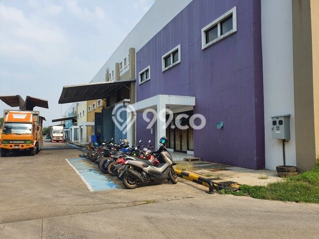 Gudang disewakan di Cibitung Bekasi dengan luas bangunan 1508m2 Gudang disewakan di Cibitung Bekasi dengan luas bangunan 1508m2