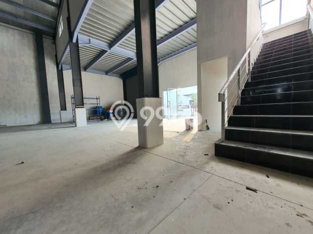 For Rent Gudang Premium di Cikarang Selatan, Luas 2479m2m², Lokasi Ramai For Rent Gudang Premium di Cikarang Selatan, Luas 2479m2m², Lokasi Ramai