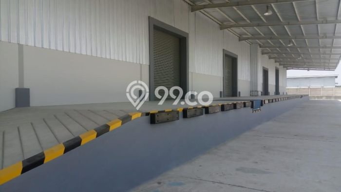 Disewakan Gudang di Kawasan Ramai Delta Mas Luas 8178m2 Disewakan Gudang di Kawasan Ramai Delta Mas Luas 8178m2
