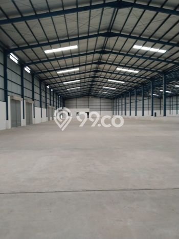 Gudang Disewa di Bekasi dengan LB 9400m2 Area Komersial Ramai Gudang Disewa di Bekasi dengan LB 9400m2 Area Komersial Ramai