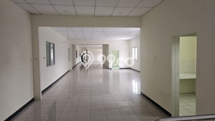 Gudang disewakan lokasi strategis Lippo Cikarang Cikarang 2088m2 Gudang disewakan lokasi strategis Lippo Cikarang Cikarang 2088m2