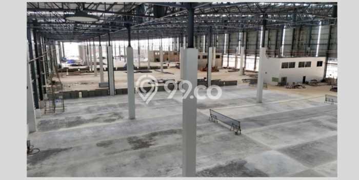 Unit Gudang Disewakan di Telukjambe di Area Ramai & Strategis Unit Gudang Disewakan di Telukjambe di Area Ramai & Strategis