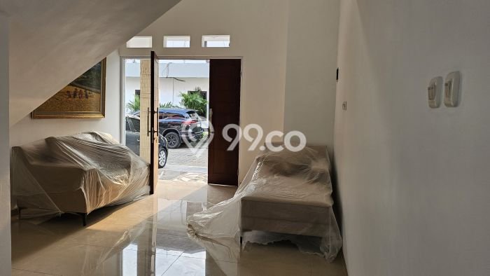 Dijual Rumah Eksklusif 3 KT di Cawang, Jakarta Timur Dijual Rumah Eksklusif 3 KT di Cawang, Jakarta Timur