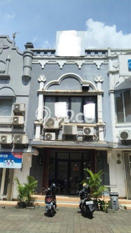 Lokasi Strategis! Dijual Ruko Bisnis di BSD, Tangerang Selatan Kondisi Baik Lokasi Strategis! Dijual Ruko Bisnis di BSD, Tangerang Selatan Kondisi Baik