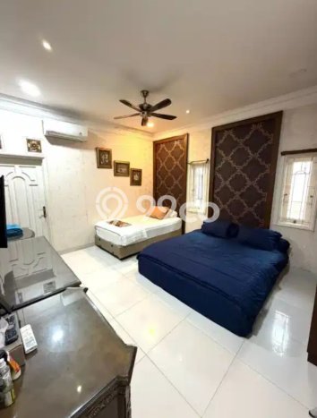Ready to Use! Luxury House LT 300m2 Desain Elegan di Cibubur Ready to Use! Luxury House LT 300m2 Desain Elegan di Cibubur