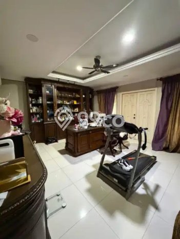 Ready to Use! Luxury House LT 300m2 Desain Elegan di Cibubur Ready to Use! Luxury House LT 300m2 Desain Elegan di Cibubur