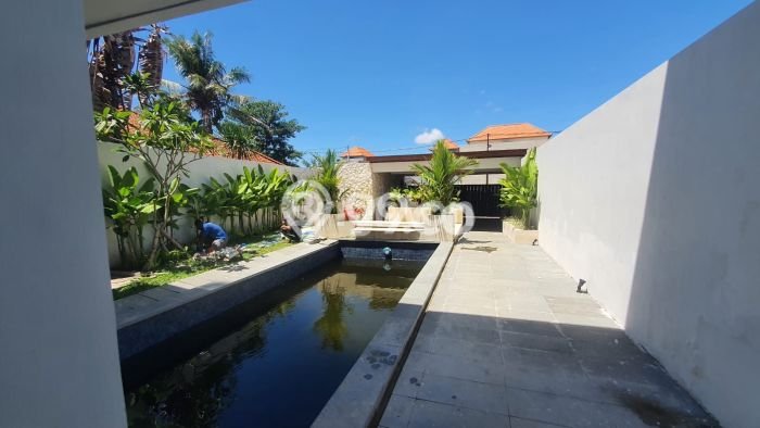 INVESTASI POTENSIAL! Vila Kawasan , Area 330m2m², Kawasan Berkembang INVESTASI POTENSIAL! Vila Kawasan , Area 330m2m², Kawasan Berkembang