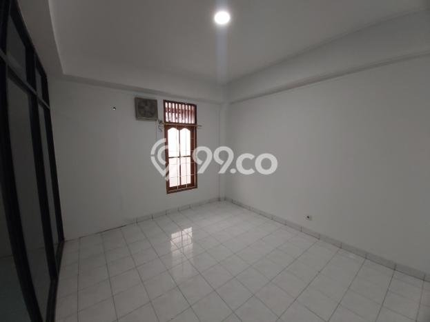 Dijual Rumah Strategis Bagus Punya 2 KT di Kemayoran Jakarta Pusat - Dijual Rumah Strategis Bagus Punya 2 KT di Kemayoran Jakarta Pusat -
