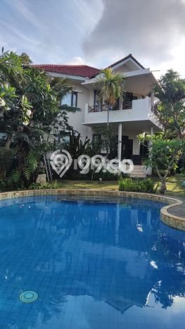 Rumah Mewah LB 500m2 Siap Huni Desain Elegan di Jimbaran, Badung Rumah Mewah LB 500m2 Siap Huni Desain Elegan di Jimbaran, Badung