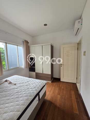 Disewakan! Rumah 4 Kamar Tidur &
4 Kamar Mandi di Pantai Indah Kapuk, Jakarta Utara Disewakan! Rumah 4 Kamar Tidur &
4 Kamar Mandi di Pantai Indah Kapuk, Jakarta Utara