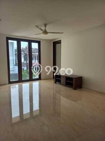 Disewakan Rumah Nyaman LT 600m2 / LB 540m2 di Permata Hijau, Jakarta Selatan Disewakan Rumah Nyaman LT 600m2 / LB 540m2 di Permata Hijau, Jakarta Selatan