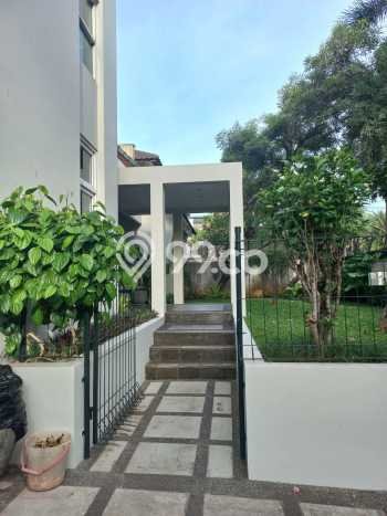 Disewakan Rumah Nyaman LT 600m2 / LB 540m2 di Permata Hijau, Jakarta Selatan Disewakan Rumah Nyaman LT 600m2 / LB 540m2 di Permata Hijau, Jakarta Selatan