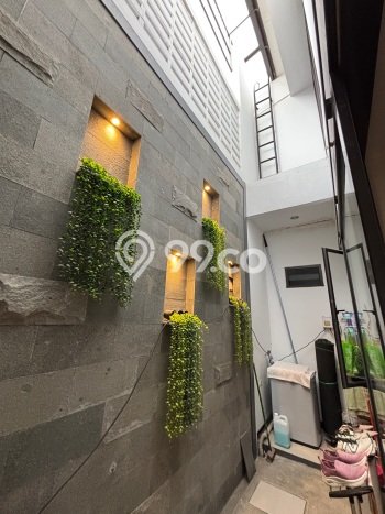 Rumah Modern 4 KT di Taman Kopo Indah Bandung Rumah Modern 4 KT di Taman Kopo Indah Bandung