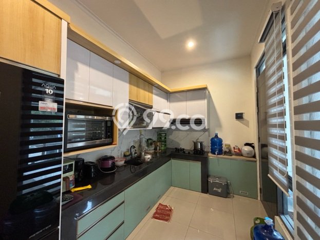 Rumah Modern 4 KT di Taman Kopo Indah Bandung Rumah Modern 4 KT di Taman Kopo Indah Bandung