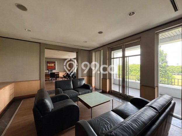Disewakan Ruko Premium Kawasan , Luas 1100m2m², Jalan Utama Disewakan Ruko Premium Kawasan , Luas 1100m2m², Jalan Utama