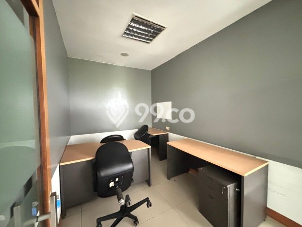 Disewakan Ruko Premium Kawasan , Luas 1100m2m², Jalan Utama Disewakan Ruko Premium Kawasan , Luas 1100m2m², Jalan Utama